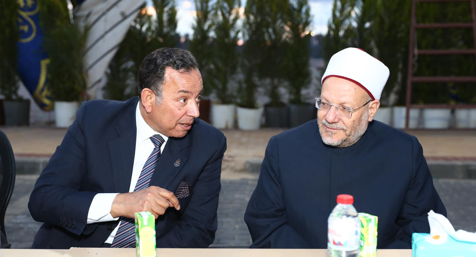 The Mufti of Egypt participates in the annual Ramadan iftar with students from New Mansoura University