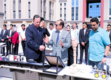 طلاب “إعدادي هندسة” بجامعة المنصورة الجديدة يعرضون نواة أفكار مشروعات التخرج في فعالية “تخصصك والتكلفة”